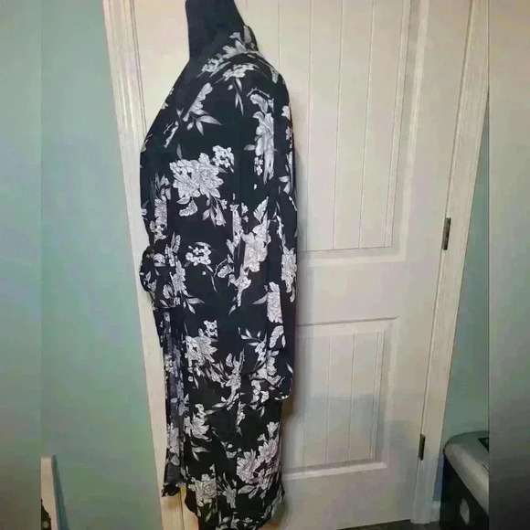 Spiritual gangster Robe with attached belt. OS - Picture 2 of 7